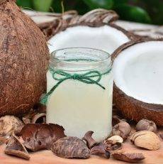 Ajoutez un goût des tropiques à l’hiver : meilleures utilisations de l’huile de coco